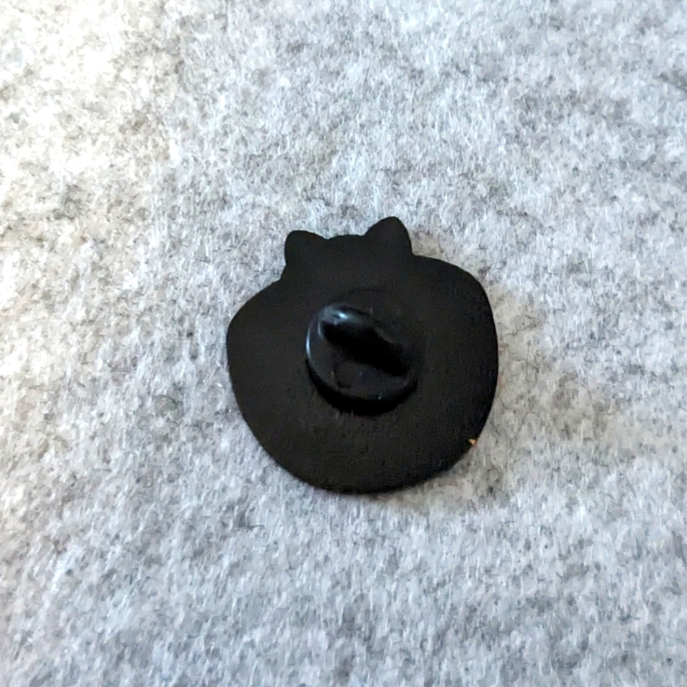 🥝 Kiwi Kitty Pin - Picture 2 of 3